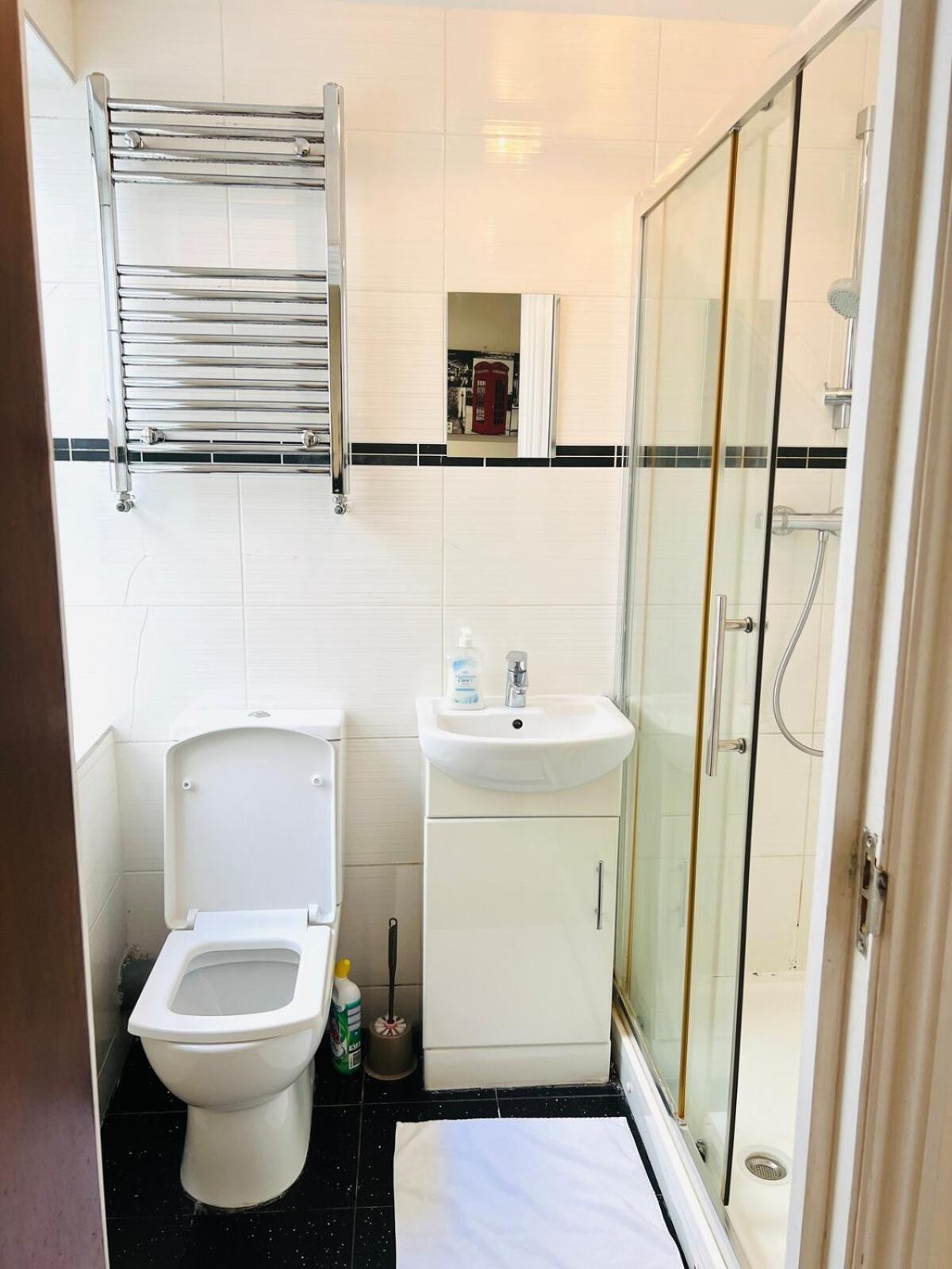 Beautiful One Bedroom Flat In Location Apartamento